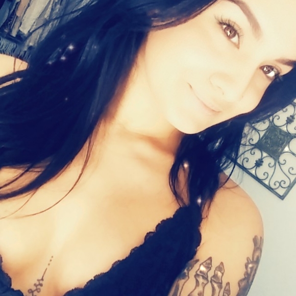 Meet the Posher - Picture 1 of 4